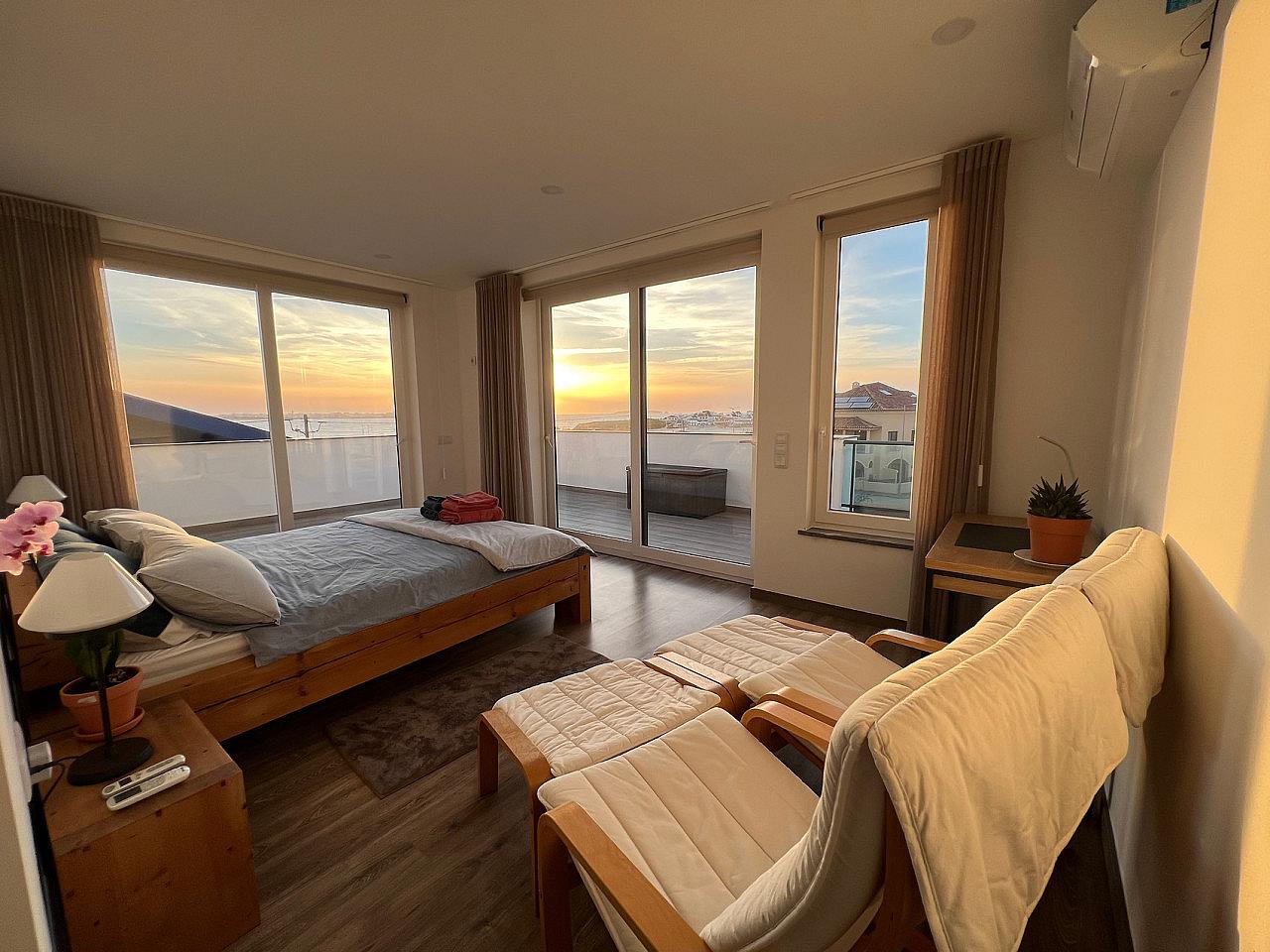  Suíte Almagreira  -  Experience Surf & Work Paradise in Baleal's Vibrant Coliving Community  - Gallery -  28