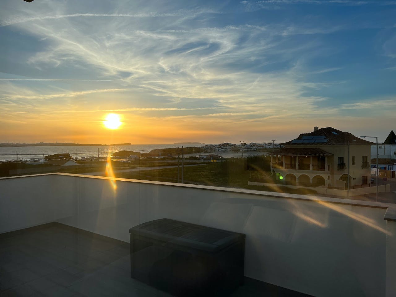  Suíte Almagreira  -  Experience Surf & Work Paradise in Baleal's Vibrant Coliving Community  - Gallery -  3