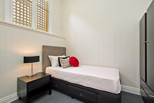 Red Hill - Gallery - 21