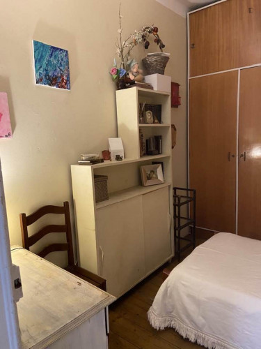 Great single bedroom in a 3-bedroom apartment