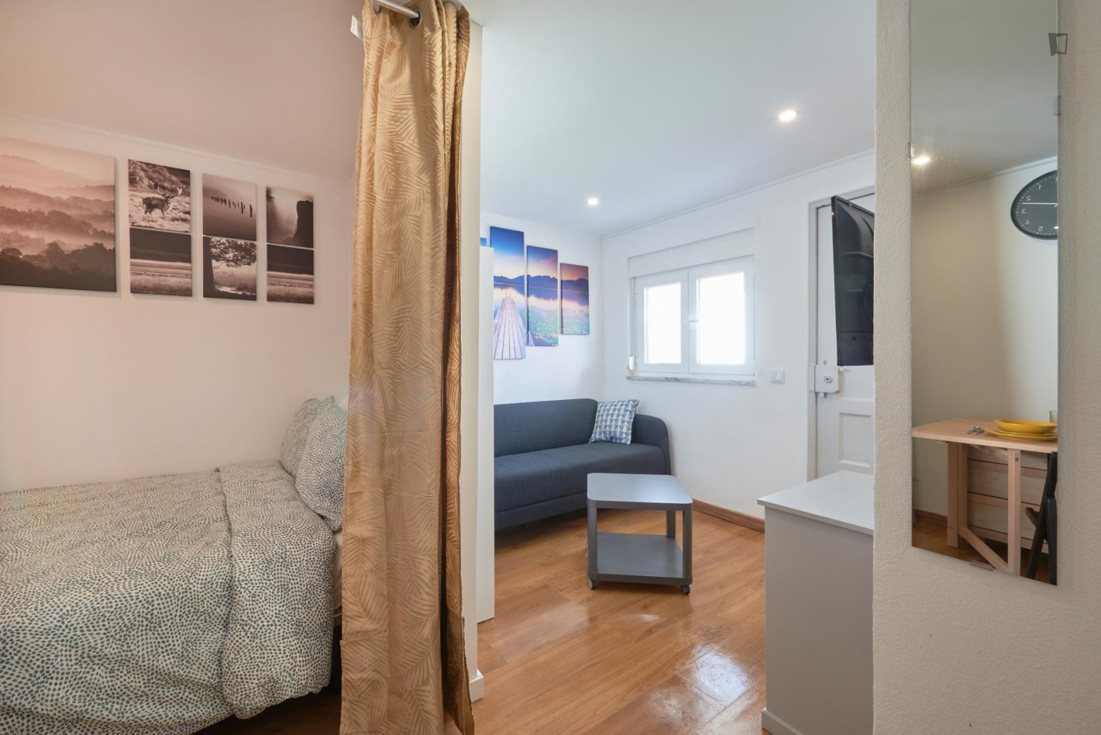 Charing Studio In Popular Alvalade - Charing studio in popular Alvalade - Gallery - 1