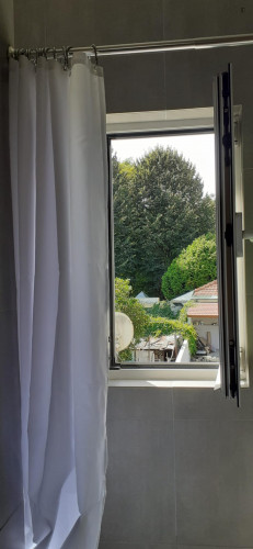Spacious Double Bedroom close to João de Deus Metro - Gallery - 10