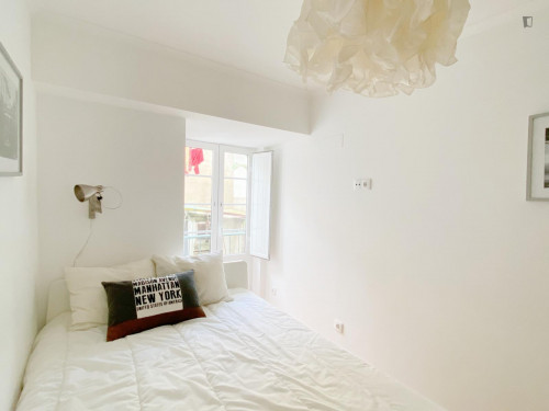 Beautiful 2-bedroom apartment close to Faculdade de Ciências Médicas