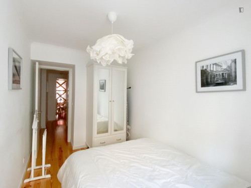 Beautiful 2-bedroom apartment close to Faculdade de Ciências Médicas