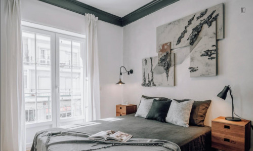 Appealing 3-bedroom apartment in Alvalade