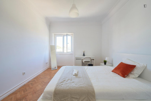 Amazing double bedroom in 9-bedroom apartment - Gallery - 5