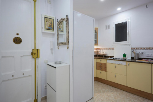 Homely 1-bedroom apartment close to Encants metro station