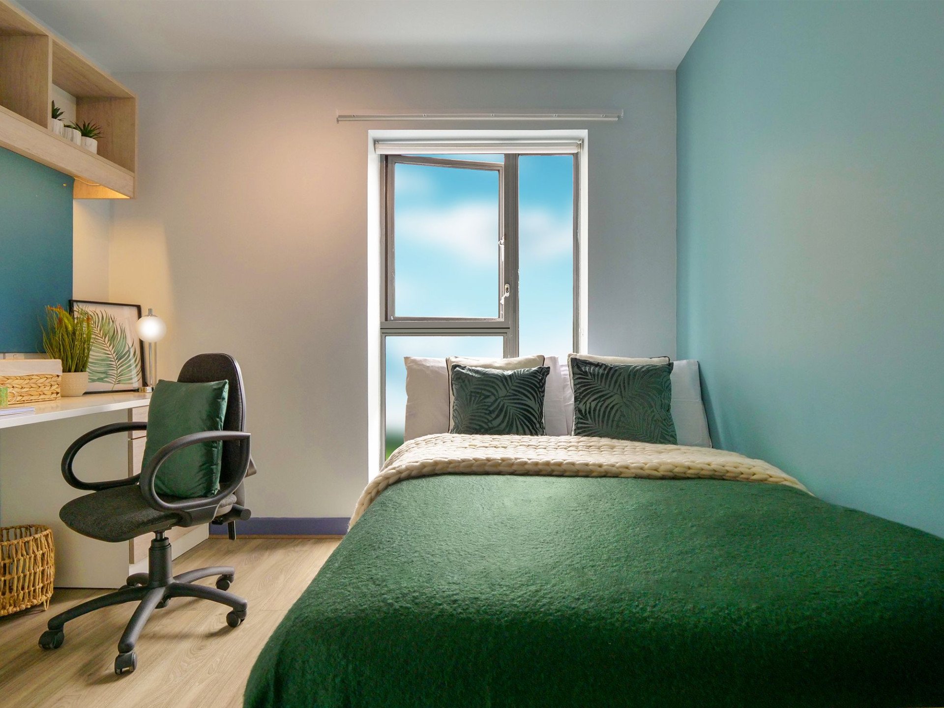 Classic Room - Bright House - Kingston - Gallery - 1