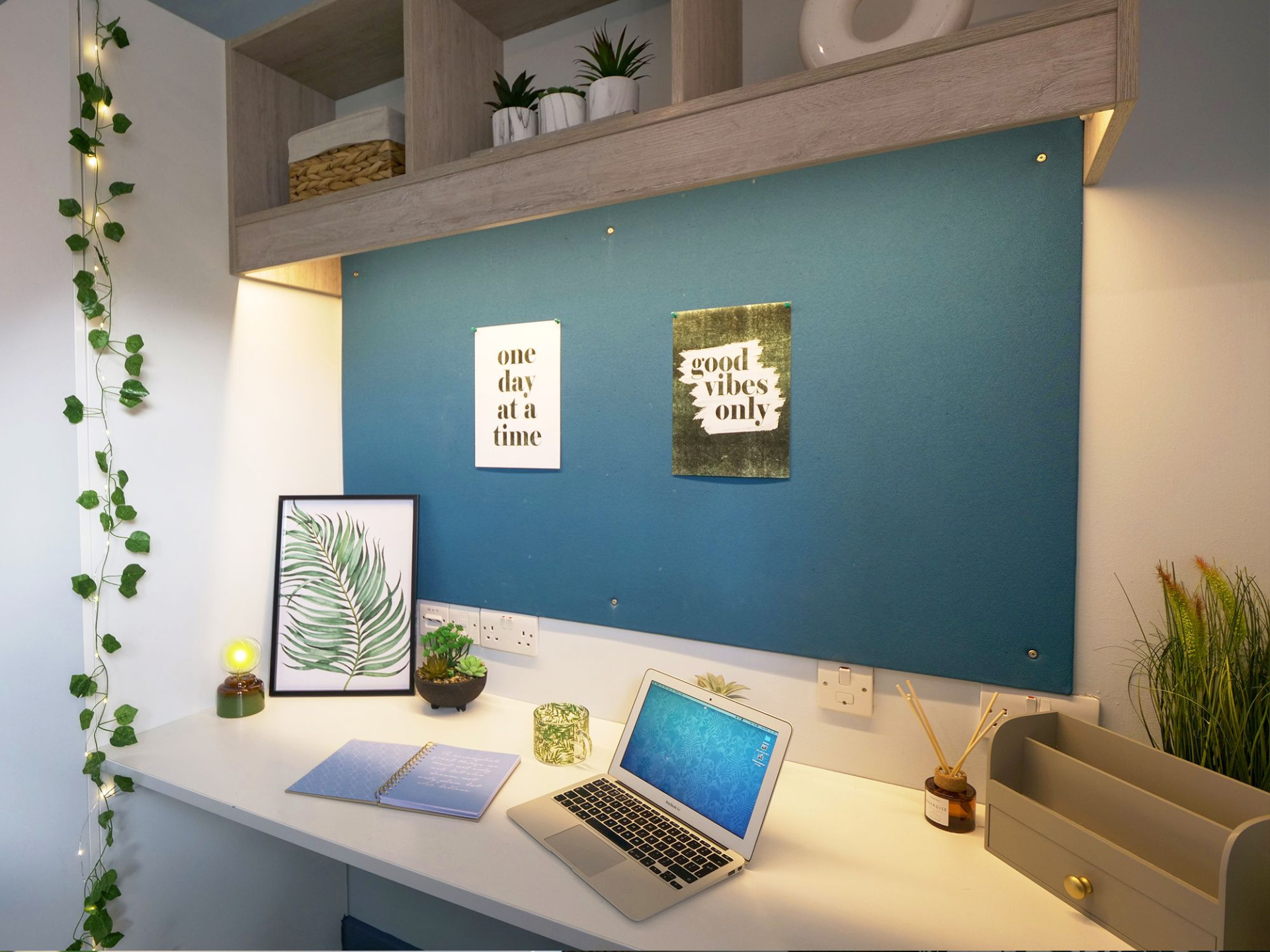 Premium Room - Bright House - Kingston - Gallery - 3
