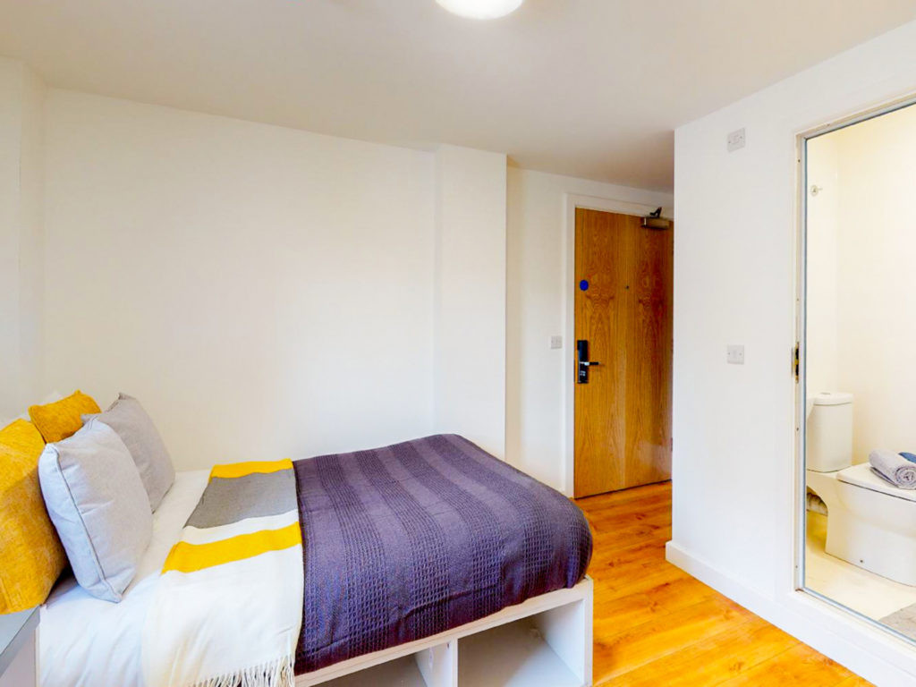  Classic En-Suite  -  The Cube - Bolton  - Gallery -  8