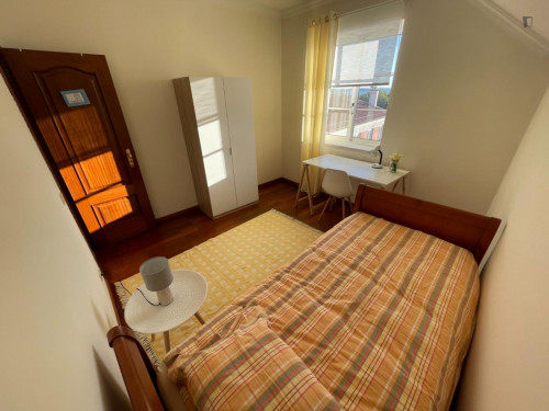 Elegant single bedroom next to Montijo Bus Station - TST Terminal