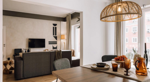 Tasteful 3-bedroom apartment next to Parque Eduardo VII