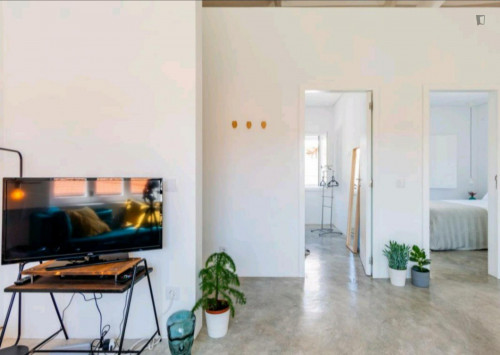 Casa com 2 quartos, com terraço