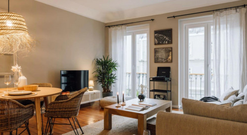 Amiable 2-bedroom apartment near Marquês de Pombal metro station