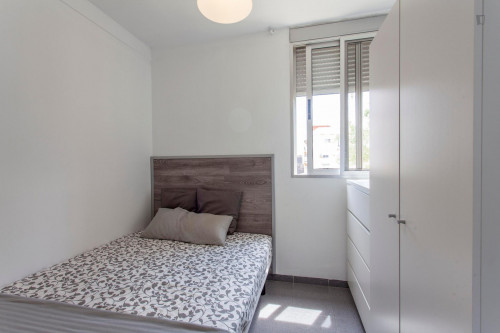 Beautiful double bedroom close to Instituto de Biomecánica de Valencia