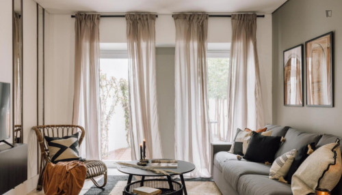 Trendy 2-bedroom apartment with terrace in Campo de Ourique