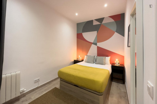Smart double bedroom close to Parc Joan Miró