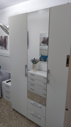 Amazing double bedroom in La Sagrera