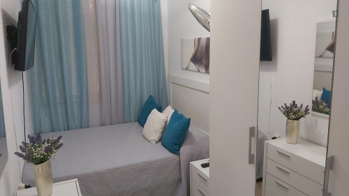 Amazing double bedroom in La Sagrera