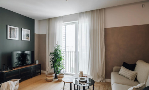 Thoughtfully designed 1-bedroom apartment near São Sebastião metro station