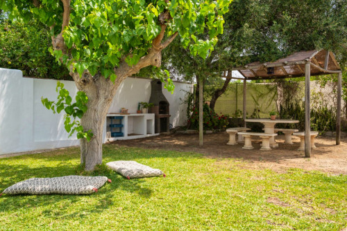 Modern Coliving Retreat for Remote Workers in Scenic Zahora Coastal Paradise