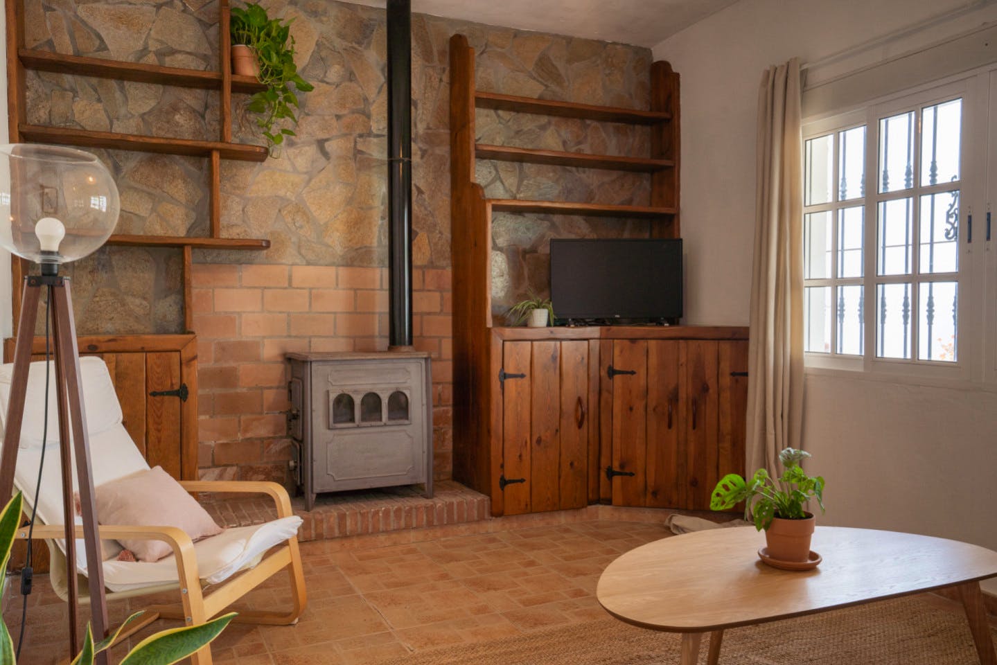  Private Big House - Shared Garden  -  Modern Coliving Retreat for Remote Workers in Scenic Zahora Coastal Paradise  - Gallery -  2