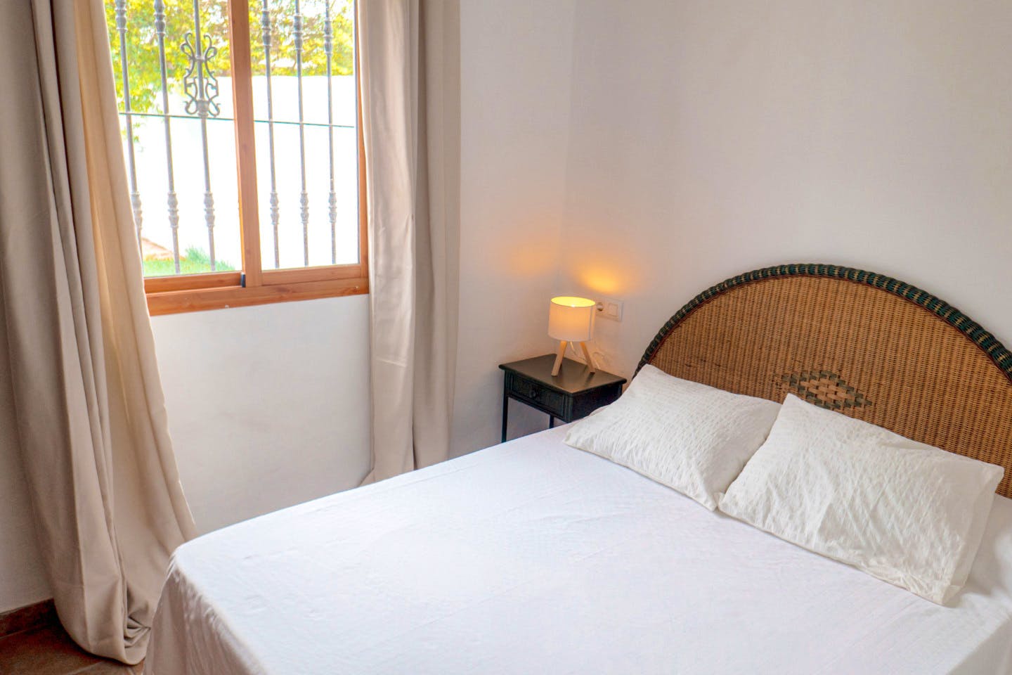  Private House - Private Garden  -  Modern Coliving Retreat for Remote Workers in Scenic Zahora Coastal Paradise  - Gallery -  16