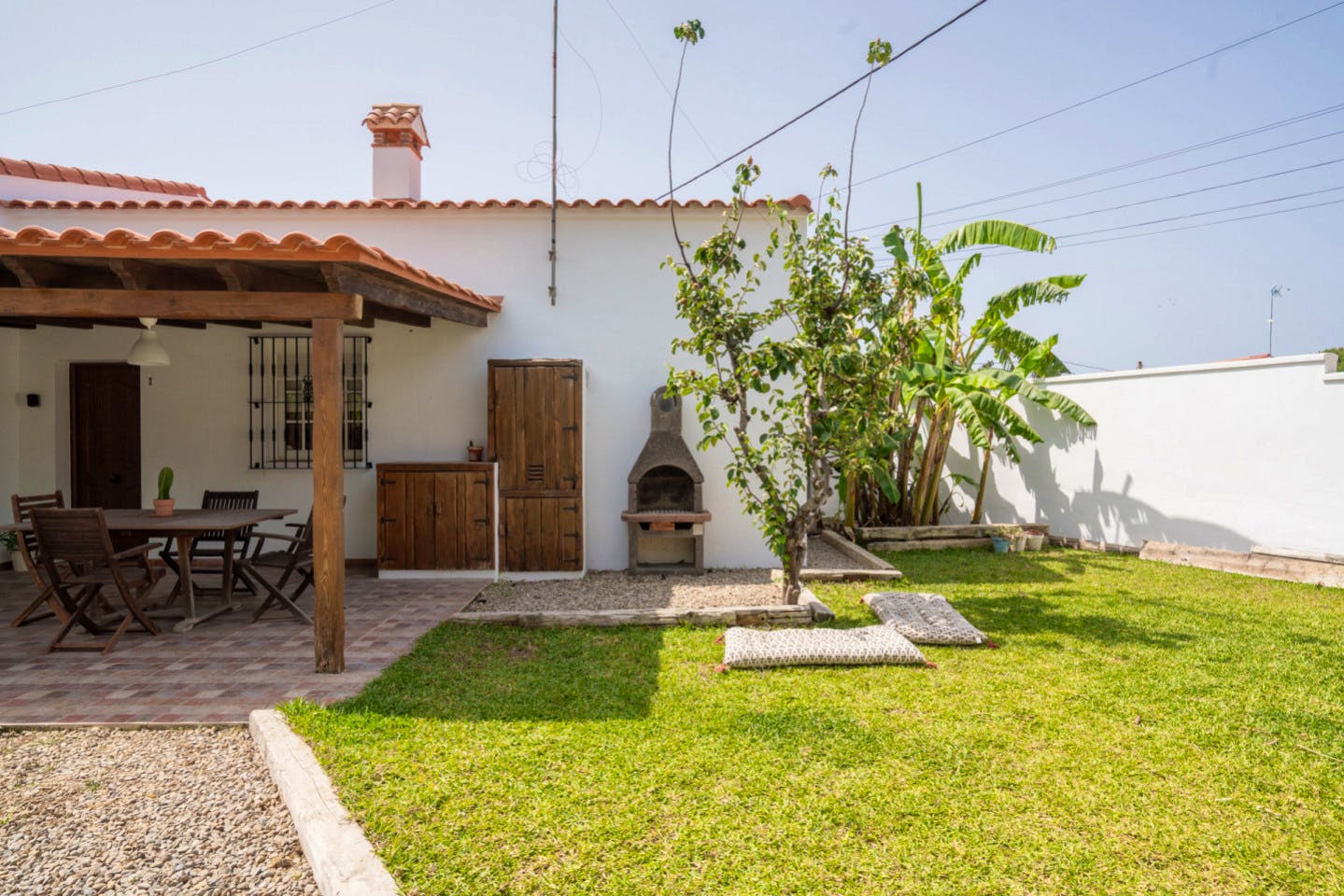  Private House - Private Garden  -  Modern Coliving Retreat for Remote Workers in Scenic Zahora Coastal Paradise  - Gallery -  1