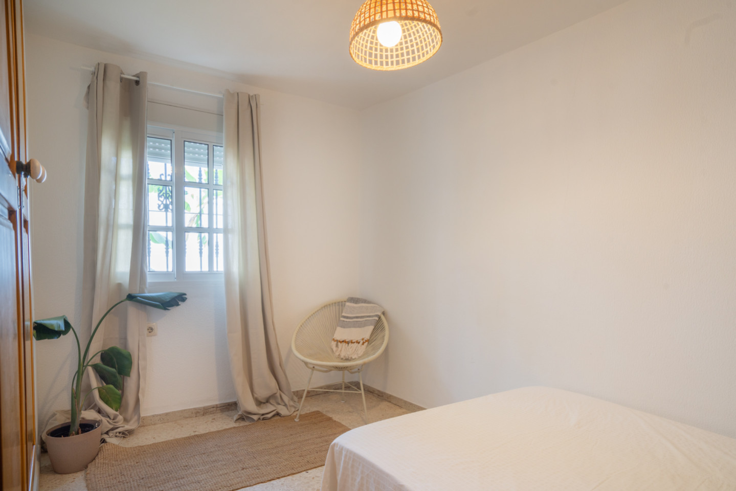  Private House - Private Garden  -  Modern Coliving Retreat for Remote Workers in Scenic Zahora Coastal Paradise  - Gallery -  35