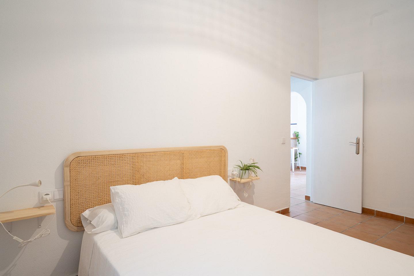  Private House - Shared Garden  -  Modern Coliving Retreat for Remote Workers in Scenic Zahora Coastal Paradise  - Gallery -  54