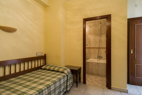 Nice single ensuite bedroom close to Universidad Pública De Salamanca Centralita - Gallery - 3