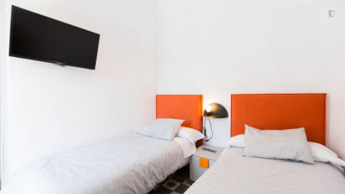 1-bedroom apartment, with outdoor area