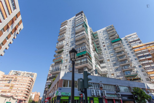 Nice 4-bedroom flat in El Pla del Real