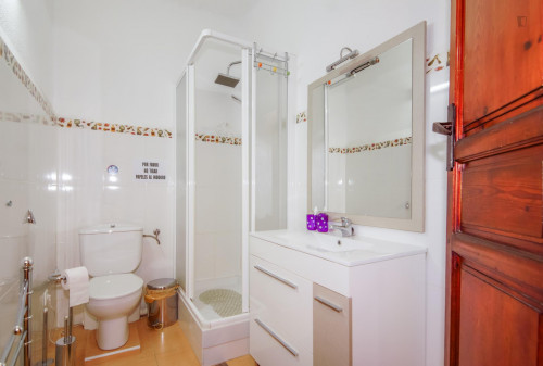 Cheerful 2-bedroom apartment near the city centre  - Gallery -  5