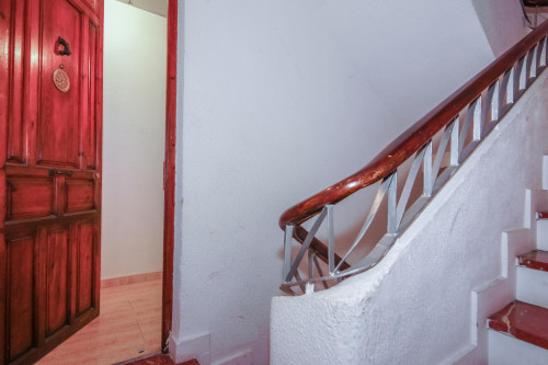 Cheerful 2-bedroom apartment in the city centre - Gallery - 16