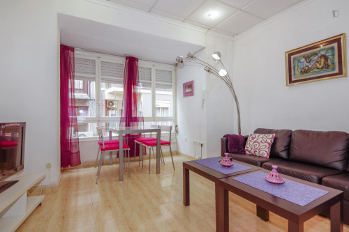 Cheerful 2-bedroom apartment in the city centre - Gallery - 27