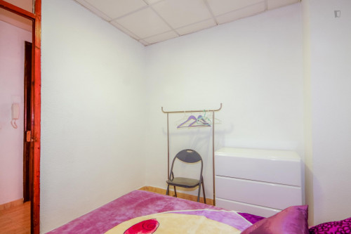 Cheerful 2-bedroom apartment near the city centre
