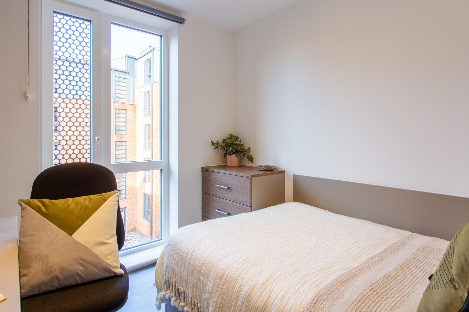  Standard En-Suite  -  Dean Street Works  - Gallery -  53