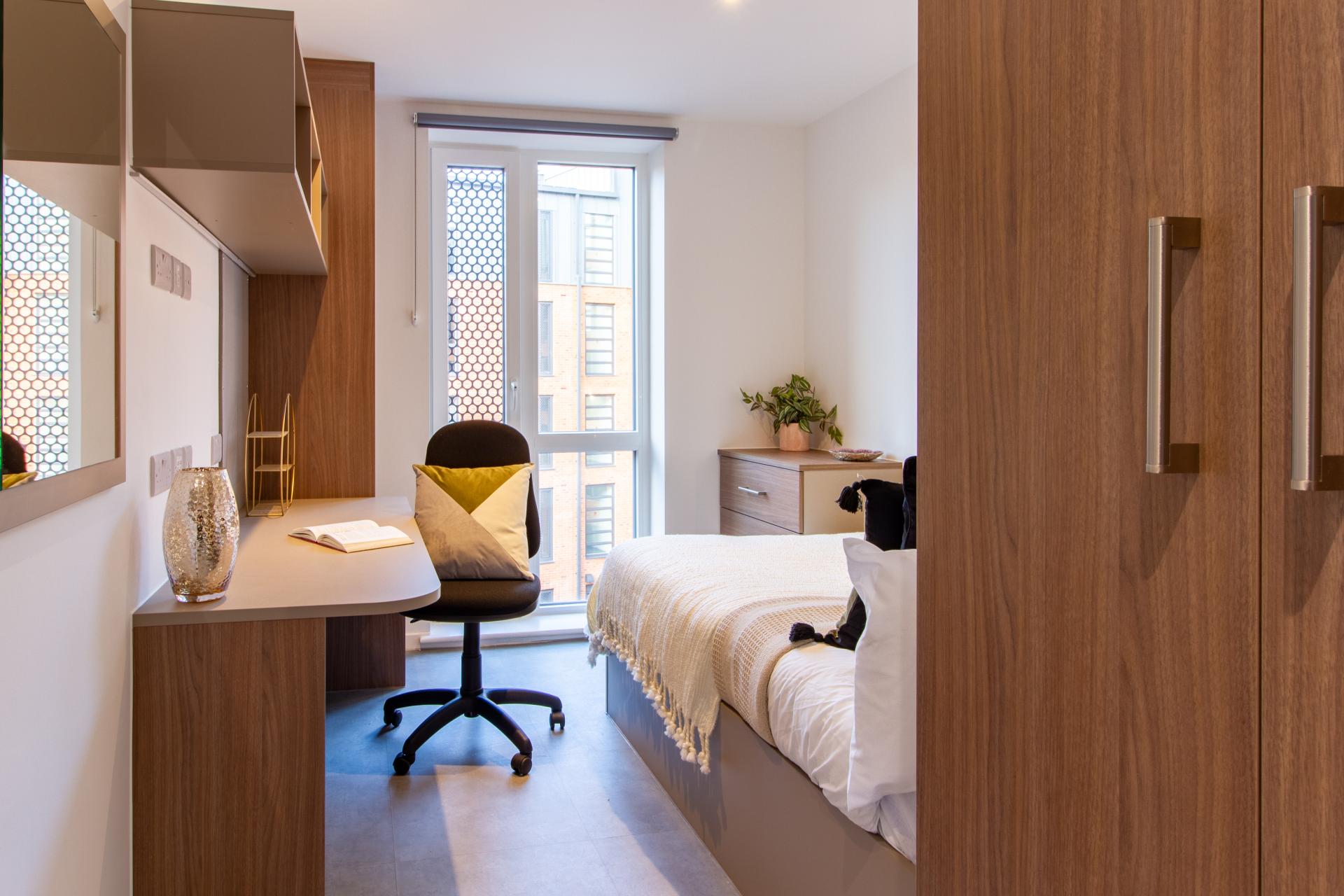  Standard En-Suite  -  Dean Street Works  - Gallery -  54