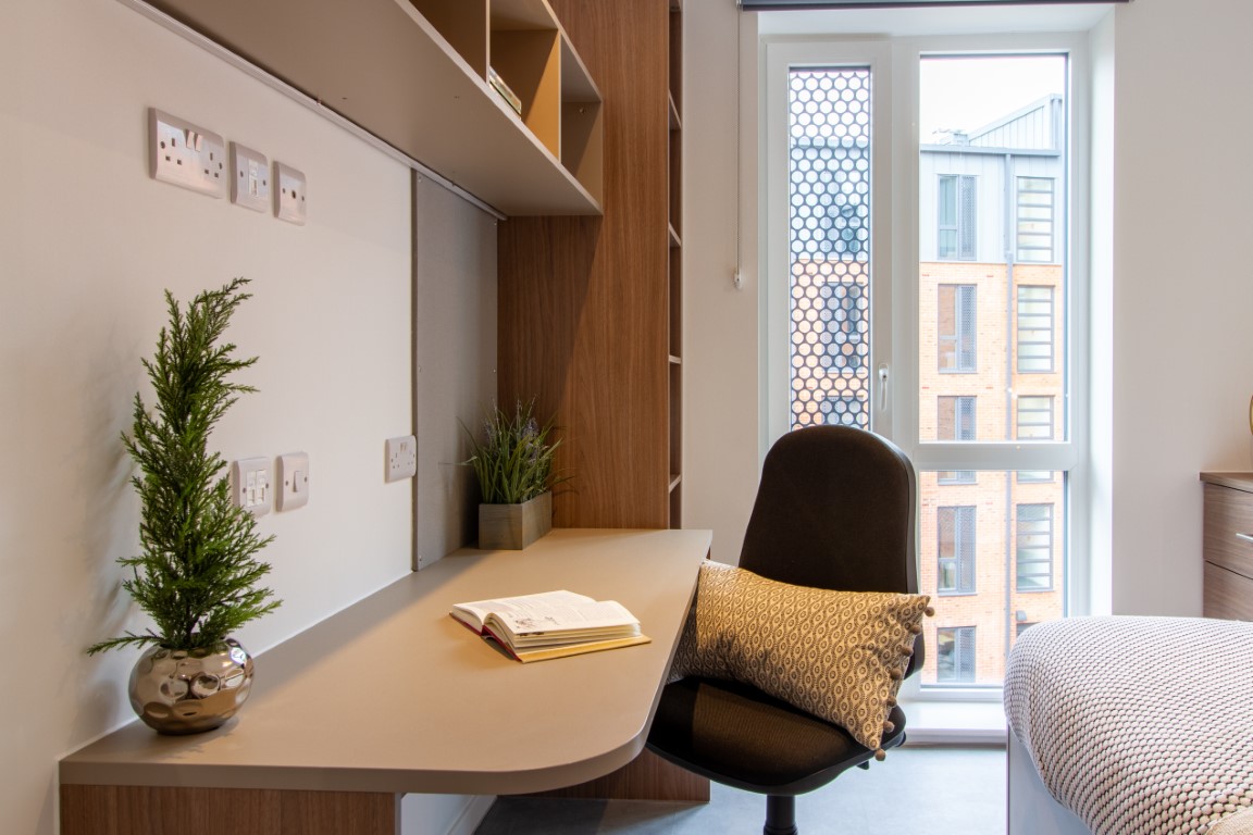  Standard En-Suite  -  Dean Street Works  - Gallery -  4