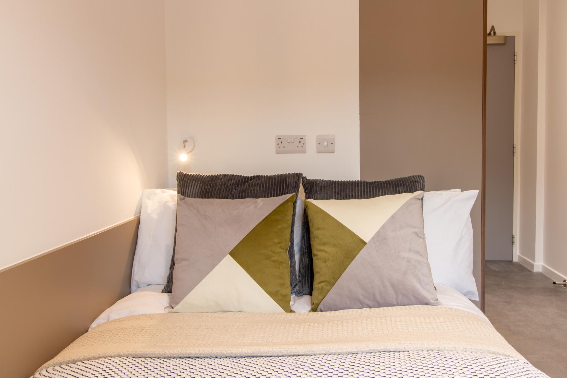  Standard En-Suite  -  Dean Street Works  - Gallery -  29