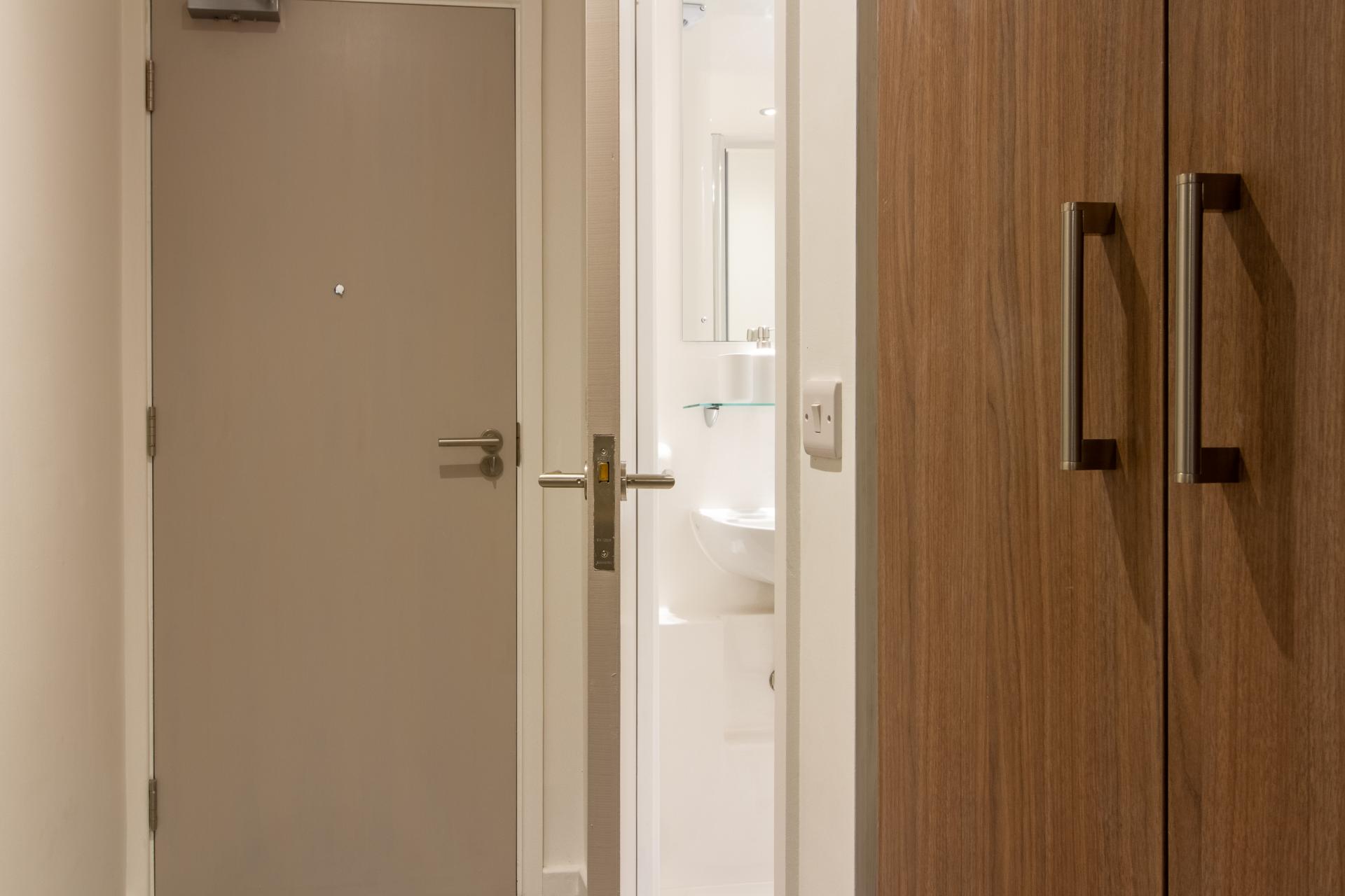  Classic En-Suite  -  Dean Street Works  - Gallery -  40