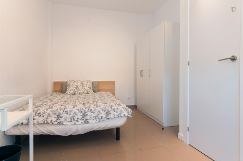 High-quality double bedroom with air conditioning next to Universitat de València - Gallery - 3