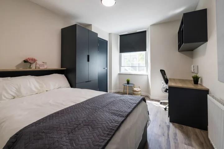 Premium 1 Bed Flat - 4
