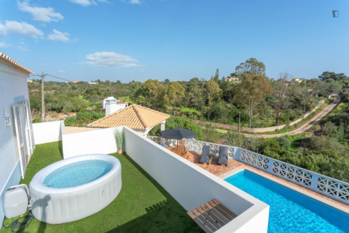 Lovely 4-bedroom house with a swimming pool, in Vale del Rei - Gallery - 34