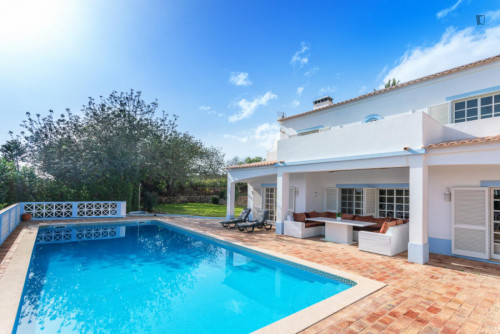 Lovely 4-bedroom house with a swimming pool, in Vale del Rei - Gallery - 8