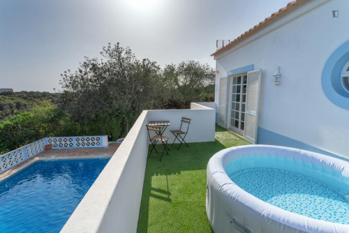 Lovely 4-bedroom house with a swimming pool, in Vale del Rei - Gallery - 31