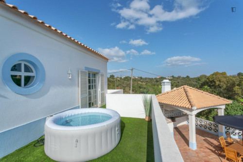 Lovely 4-bedroom house with a swimming pool, in Vale del Rei - Gallery - 35