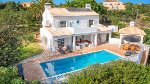 Lovely 4-bedroom house with a swimming pool, in Vale del Rei - Gallery - 20