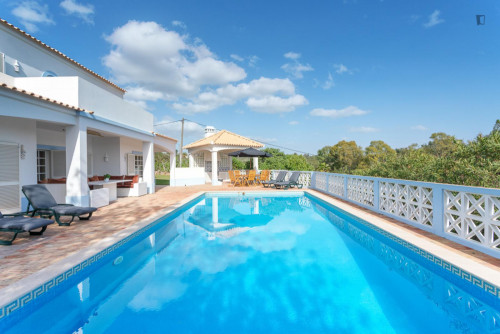 Lovely 4-bedroom house with a swimming pool, in Vale del Rei - Gallery - 12